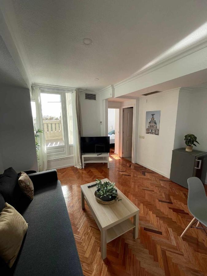 Apartamento Con Terraza Y Vistas Alcalaretiro Madrid Exterior photo